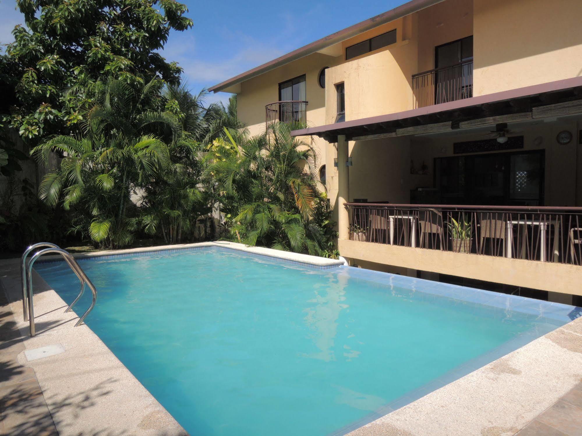 Palms Seaside Inn And Resort Medellin ภายนอก รูปภาพ