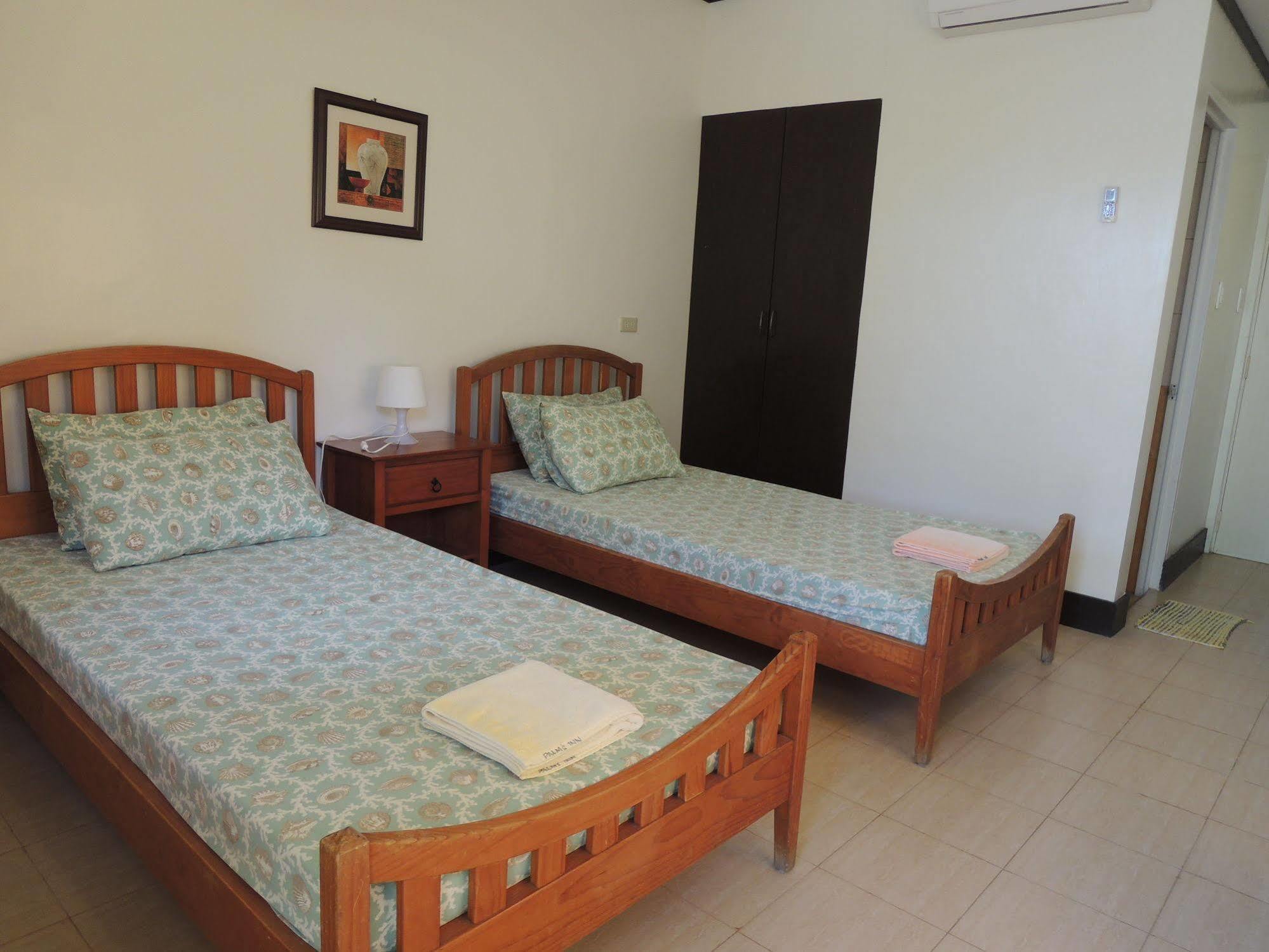 Palms Seaside Inn And Resort Medellin ภายนอก รูปภาพ
